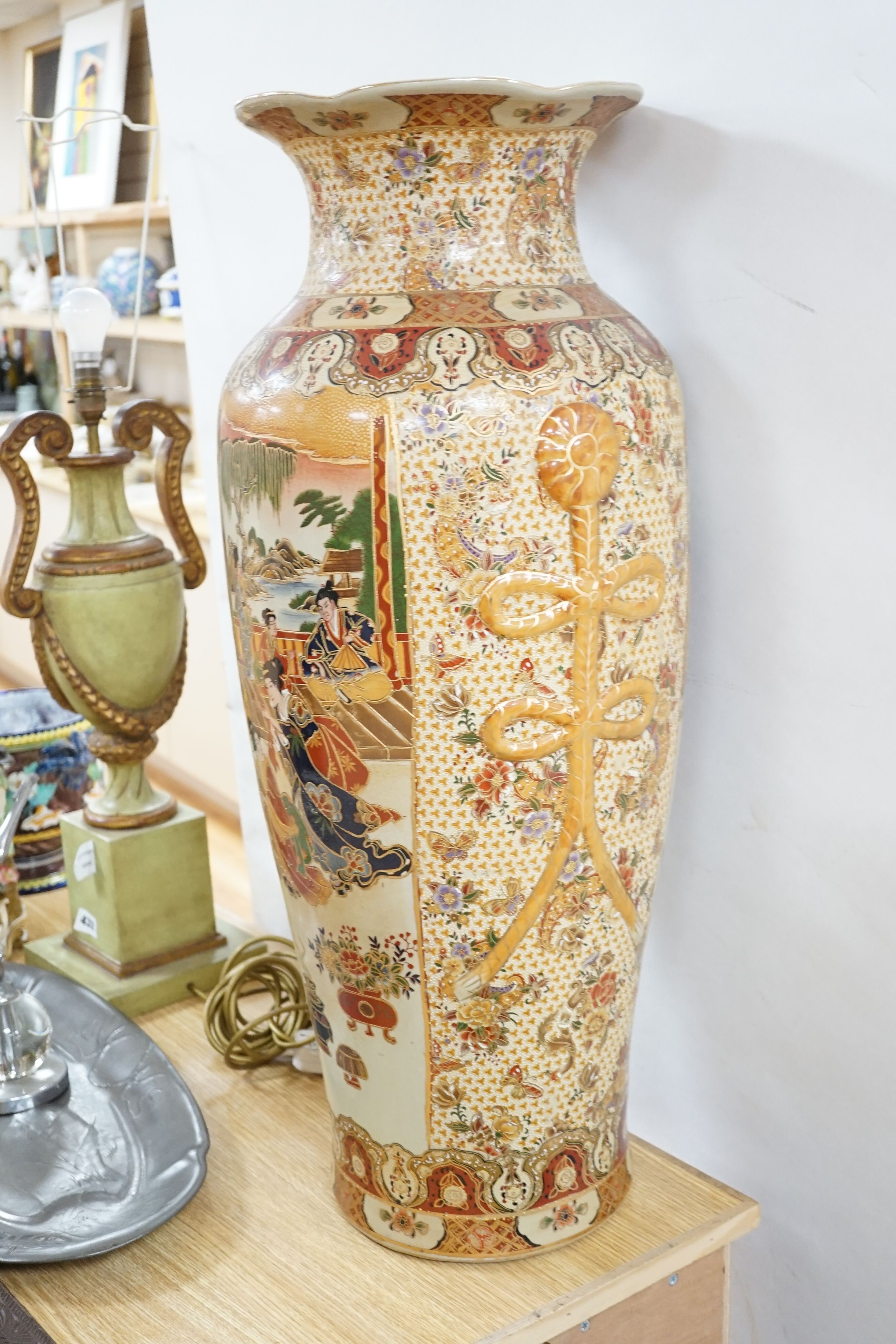 A large Japanese ceramic vase 82cm